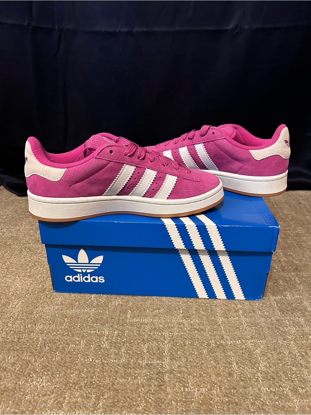 Brand new women’s pink Adidas Campus size 6